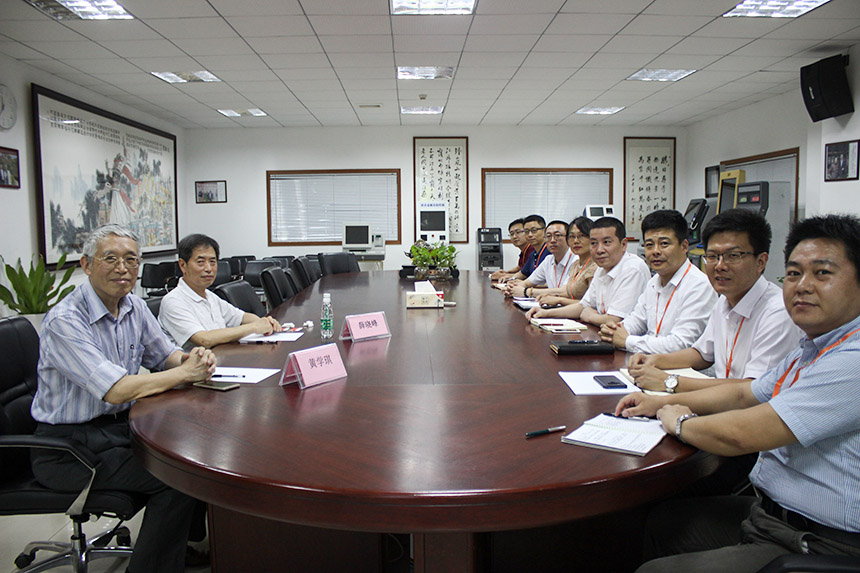 中國常駐聯(lián)合國代表團原公使銜參贊黃學琪和美國硅谷中國工程師協(xié)會會長薛曉峰蒞臨旭子科技指導工作