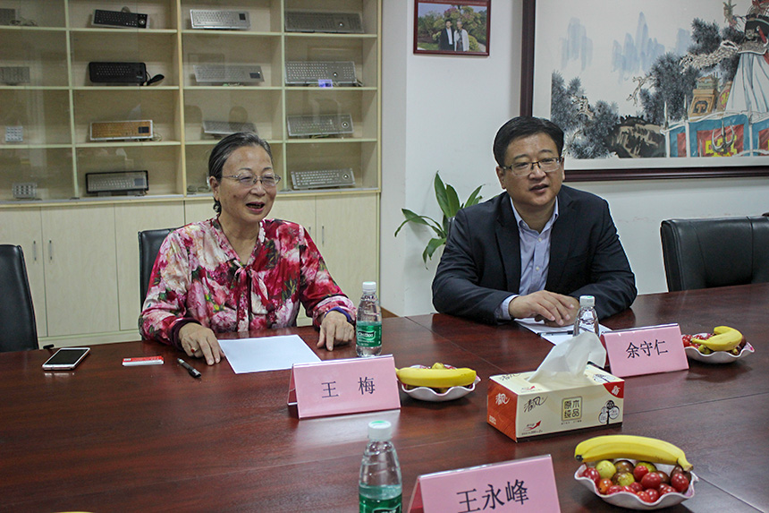 瑞展科技王梅董事長(zhǎng)、余守仁總經(jīng)理蒞臨旭子科技指導(dǎo)工作