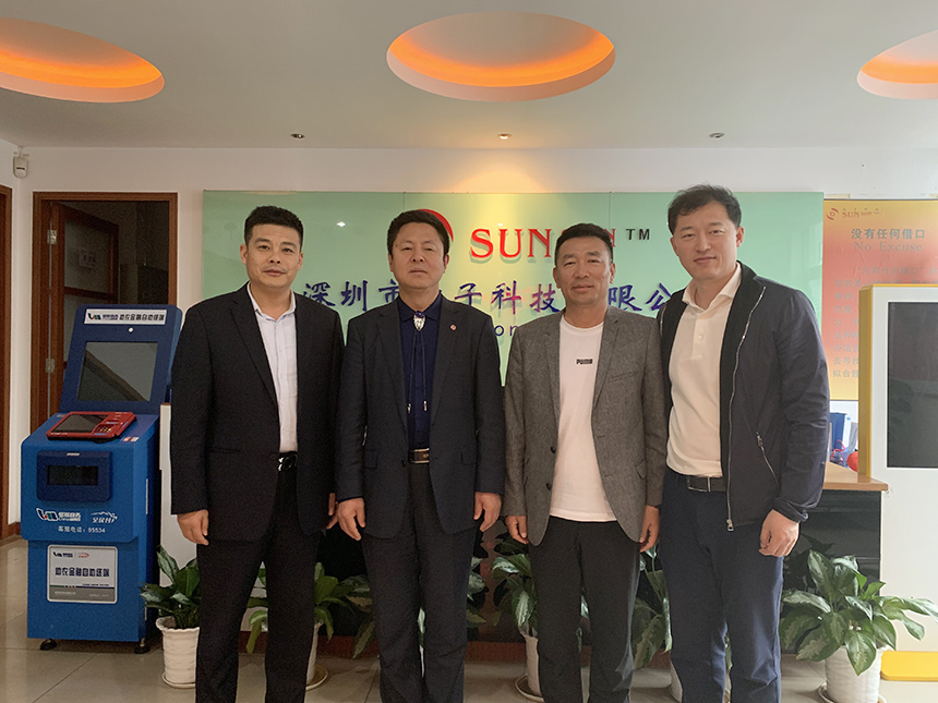 全國政協(xié)委員、中國心胸血管麻醉學(xué)會秘書長敖虎山一行蒞臨旭子指導(dǎo)工作