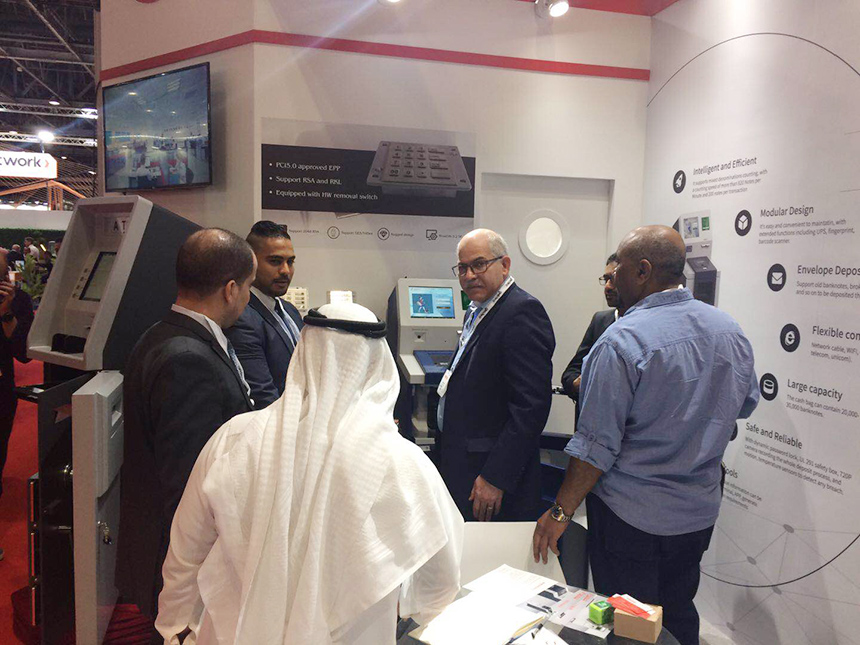 旭子科技現(xiàn)金管理解決方案——智能收鈔寶亮相迪拜智能卡展 旭子科技現(xiàn)金管理解決方案——智能收鈔寶亮相迪拜智能卡展